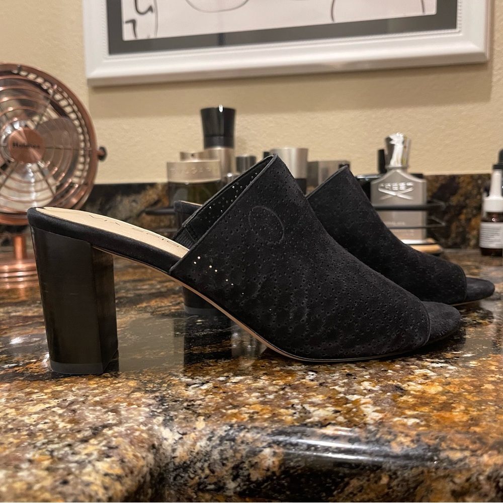 Via Spiga woman’s high heels